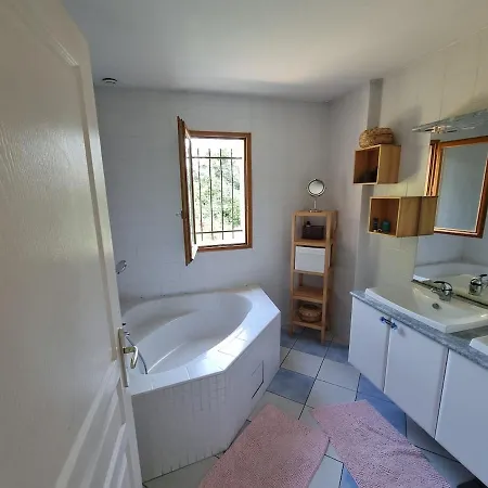 Maison En Montagne Avec Piscine L'été * La Combe-de-Lancey